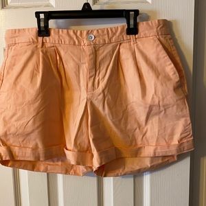 Old Navy Peach Shorts. NWOT
